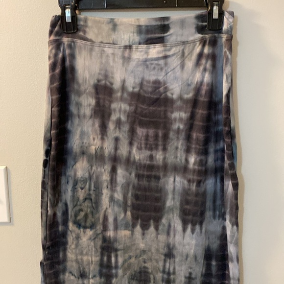 Sundry Slit Skirt Tie-Dye Maxi in Blue size 1 / small. Buttery soft w/ stretch - Picture 2 of 8
